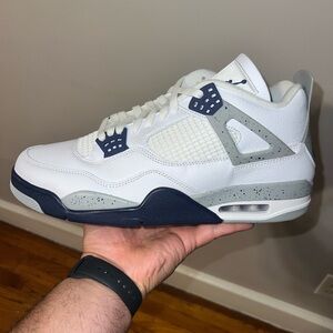 Air Jordan 4 “Midnight Navy” Size 13